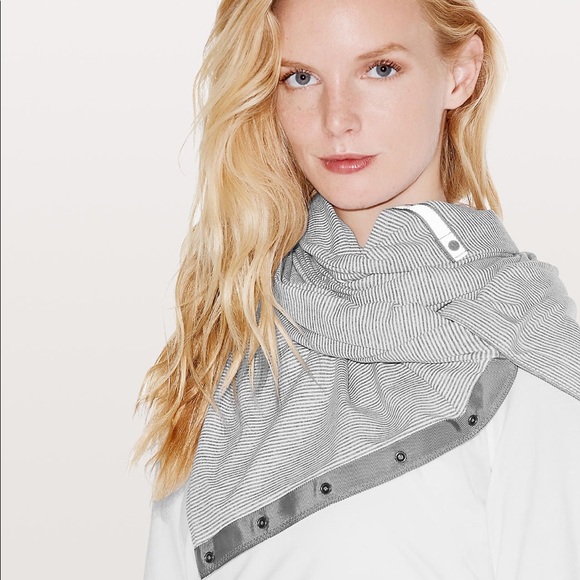 Lululemon Vinyasa Scarf - Rulu - Picture 1 of 5